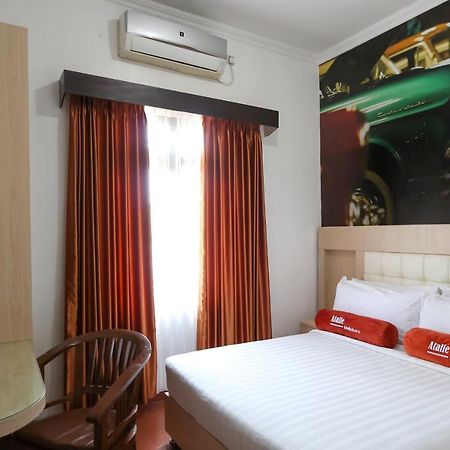 Hotel Atalie Malioboro By Natt'S Hospitality Yogyakarta Exterior foto