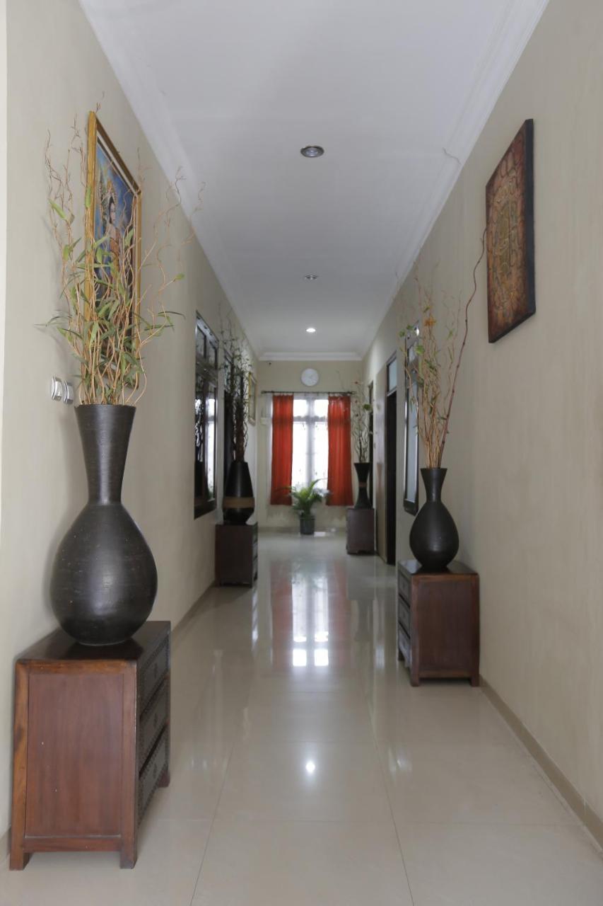 Hotel Atalie Malioboro By Natt'S Hospitality Yogyakarta Exterior foto